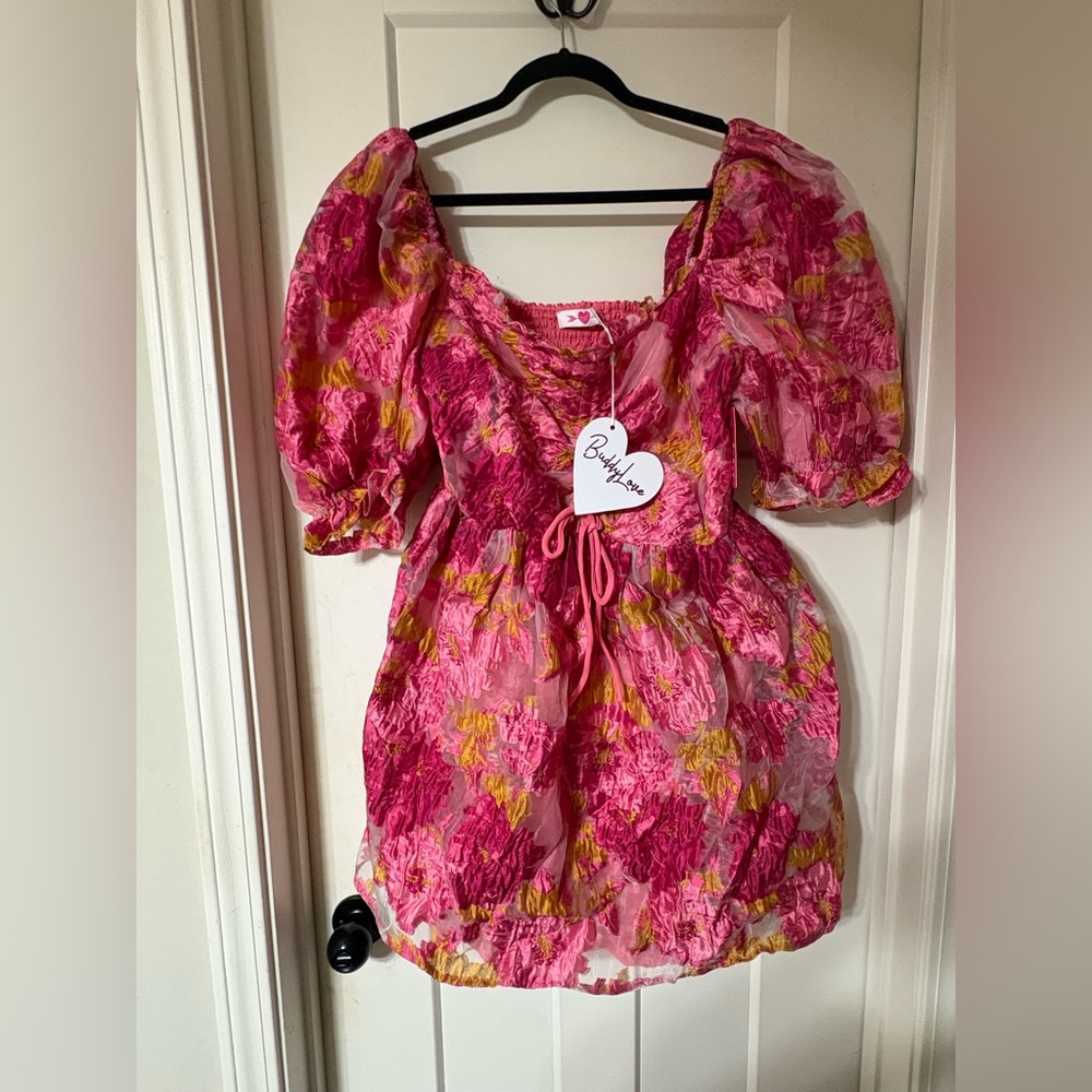 Buddy Love NWT Pink Floral Puff-Sleeve Dress